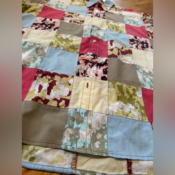 J. Crew Allover Patchwork Button Down Casual Preppy Colorful Men’s Shirt Size XL - Picture 2 of 12